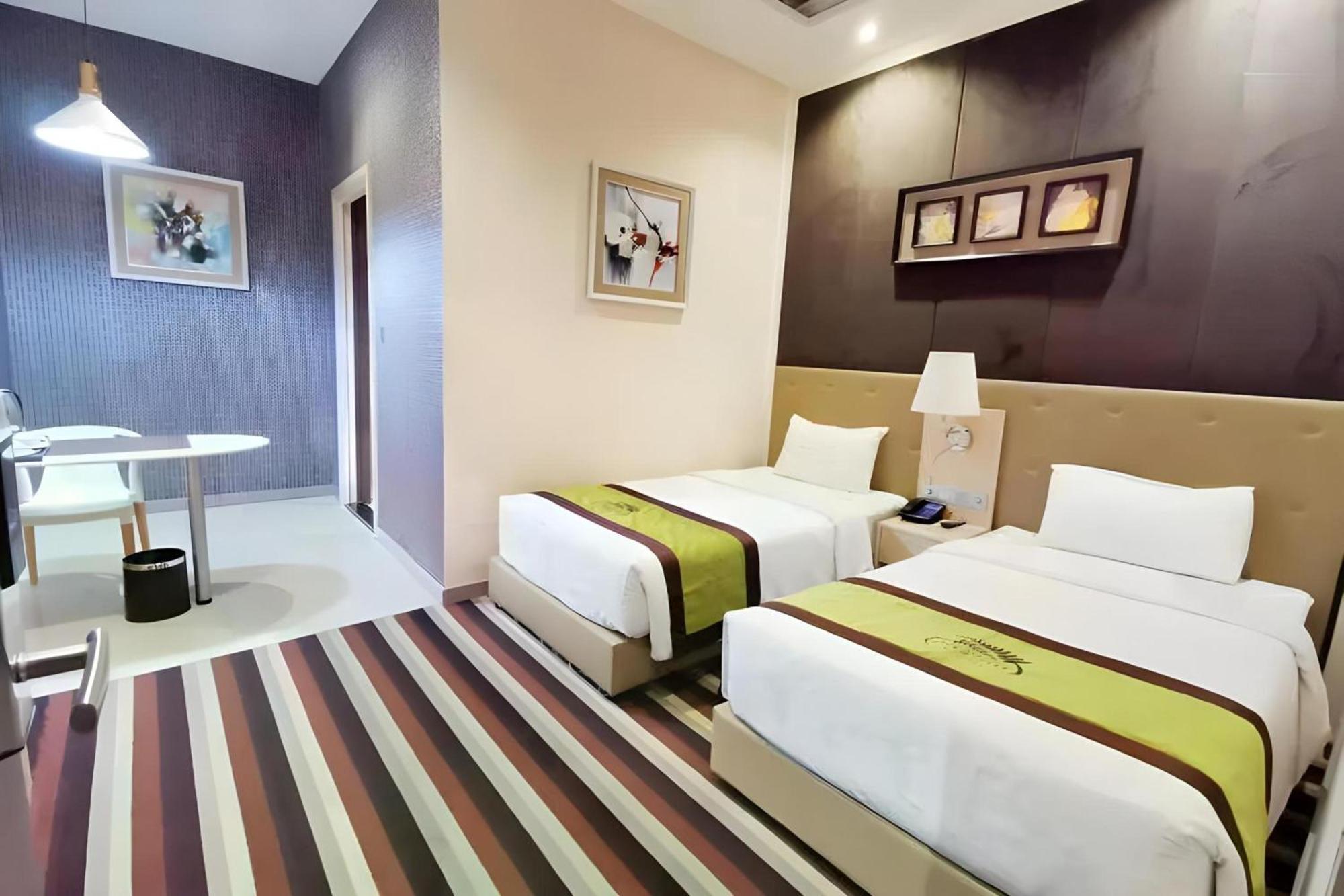 Capital O 75451 Podstel Hostel Bangkok Buitenkant foto