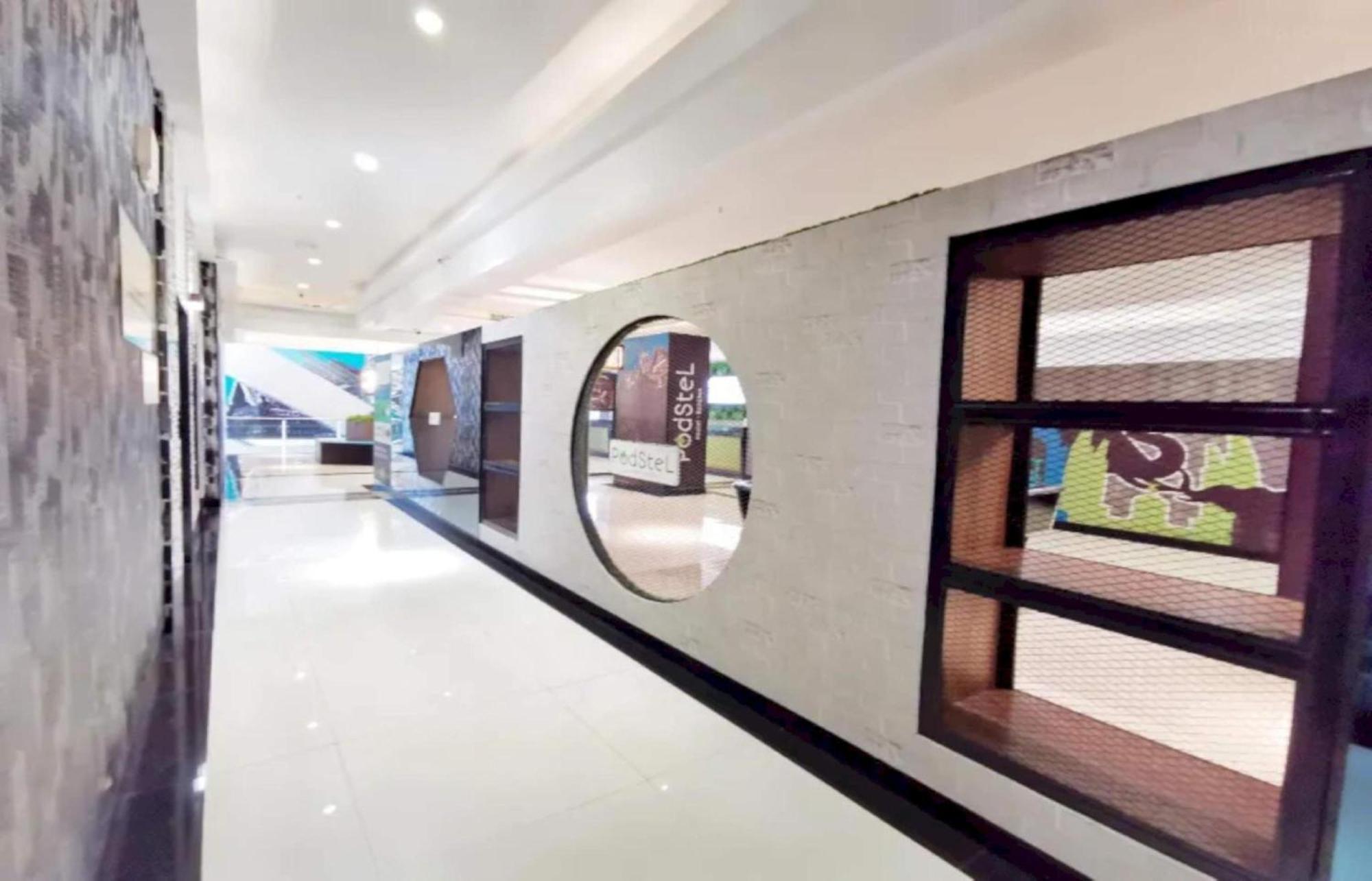 Capital O 75451 Podstel Hostel Bangkok Buitenkant foto