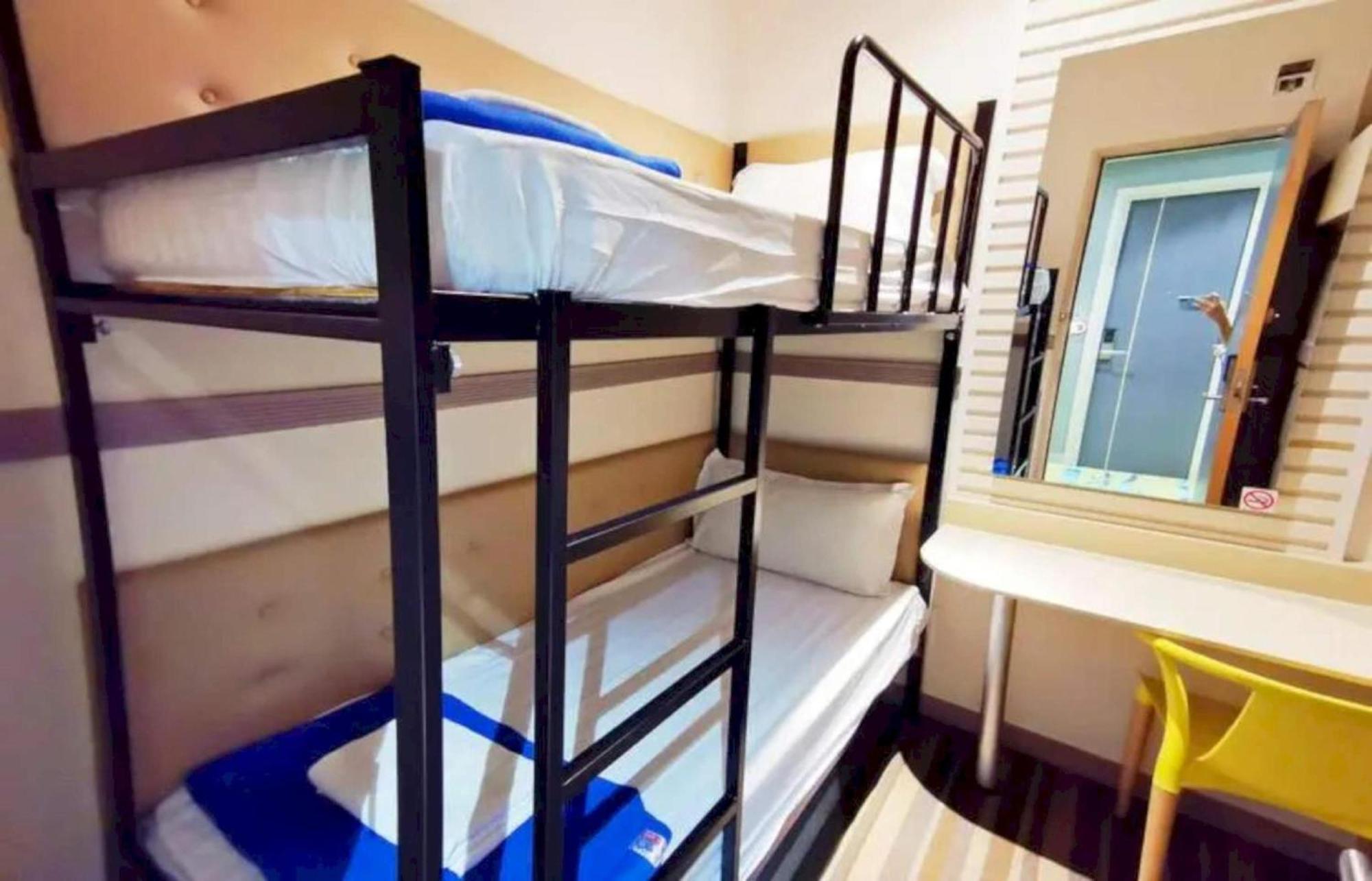 Capital O 75451 Podstel Hostel Bangkok Buitenkant foto