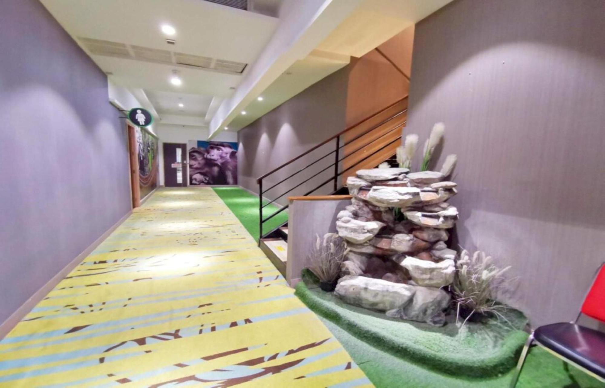 Capital O 75451 Podstel Hostel Bangkok Buitenkant foto